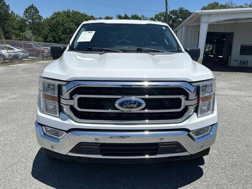 Oxford White 2023 Ford F-150 XLT