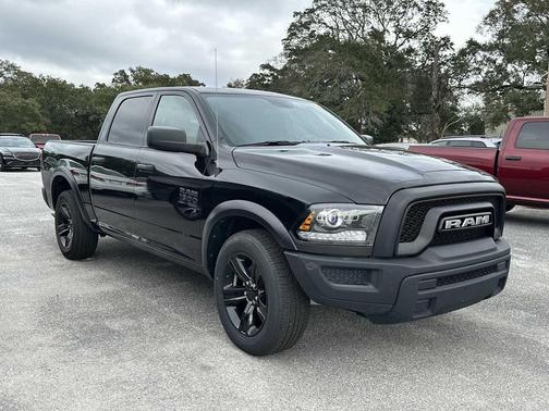 2024 RAM 1500 Classic Warlock Crew Cab 4x2 5'7' Box