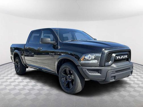 2024 RAM 1500 Classic Warlock Crew Cab 4x2 5'7' Box