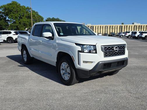 Glacier White 2023 Nissan Frontier SV