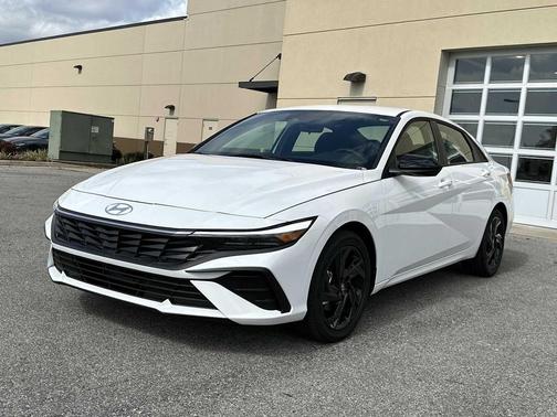 2026 Hyundai ELANTRA HEV SEL Sport