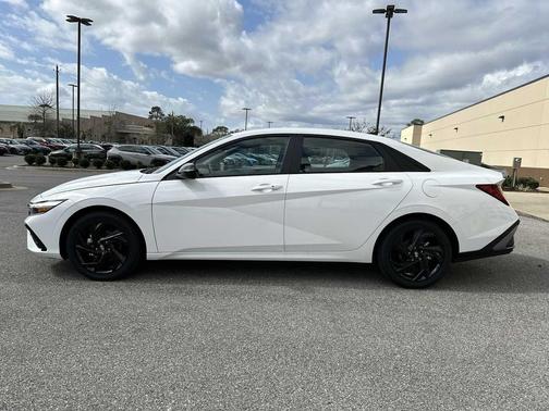 2026 Hyundai ELANTRA HEV SEL Sport