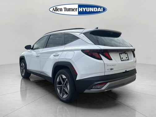 Creamy White Pearl 2026 Hyundai TUCSON Hybrid SEL