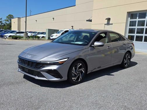 2025 Hyundai ELANTRA HEV Limited