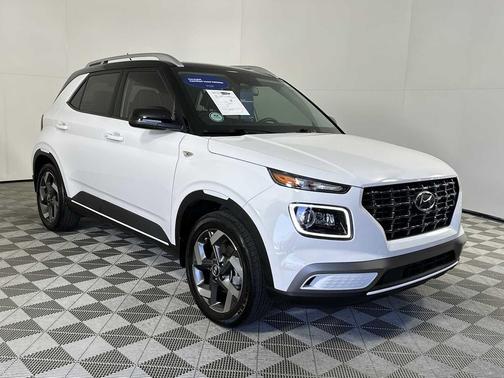 2024 Hyundai VENUE Limited