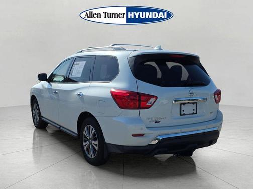 Pearl White Tricoat 2019 Nissan Pathfinder SV