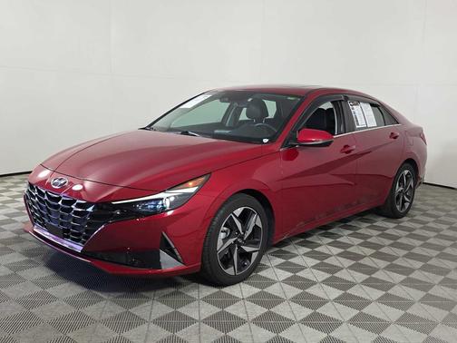 2022 Hyundai ELANTRA Limited