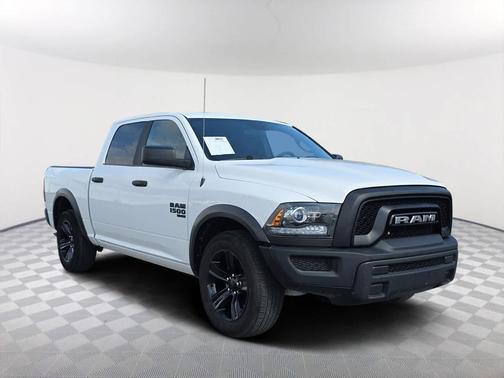 2024 RAM 1500 Classic Warlock Crew Cab 4x2 5'7' Box