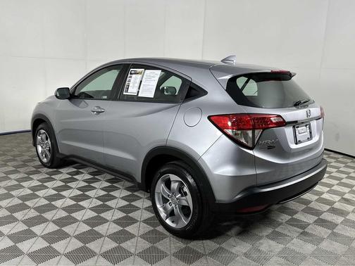 Lunar Silver Metallic 2022 Honda HR-V LX