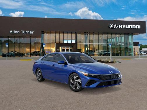 2025 Hyundai ELANTRA SEL