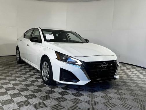 2024 Nissan Altima S FWD