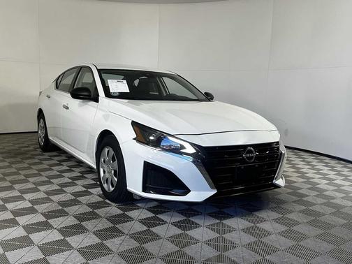 2024 Nissan Altima S FWD