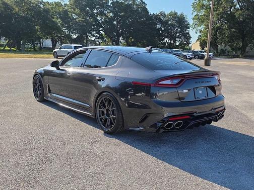 2019 Kia Stinger GT2