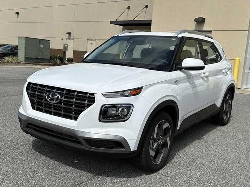 Lunar White 2026 Hyundai VENUE SEL
