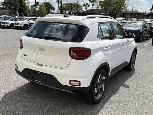 Lunar White 2026 Hyundai VENUE SEL
