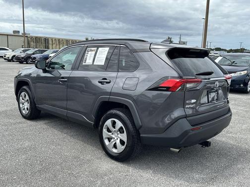 Magnetic Gray Metallic 2021 Toyota RAV4 LE