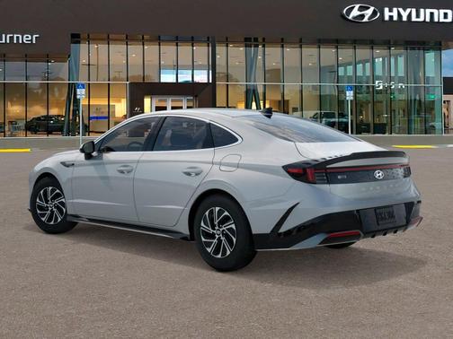 2026 Hyundai SONATA Hybrid Base