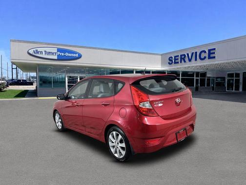 Boston Red Pearl 2014 Hyundai Accent SE