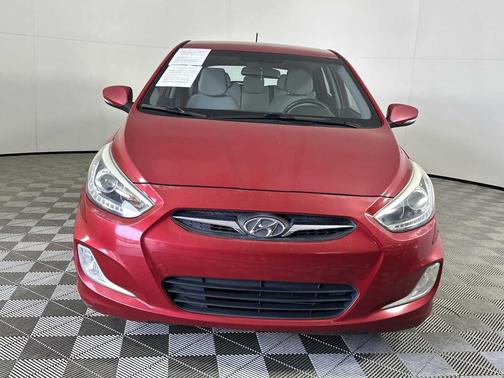 Boston Red Pearl 2014 Hyundai Accent SE