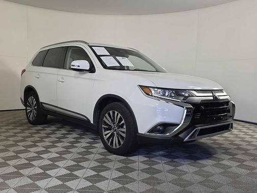 2020 Mitsubishi Outlander SEL