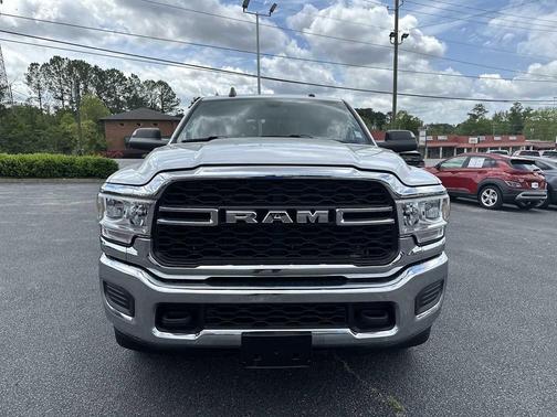 2021 RAM 2500 Tradesman Crew Cab 4x2 8' Box