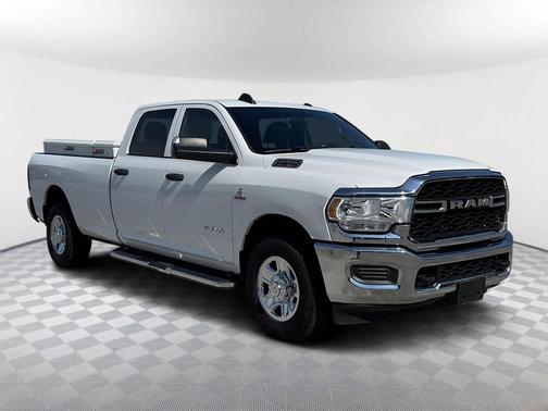 2021 RAM 2500 Tradesman Crew Cab 4x2 8' Box