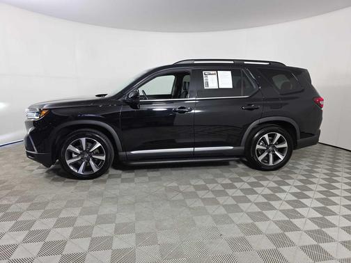 2023 Honda Pilot AWD Elite