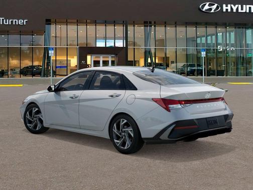 2025 Hyundai ELANTRA SEL