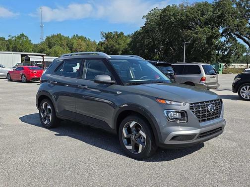 2026 Hyundai VENUE SEL