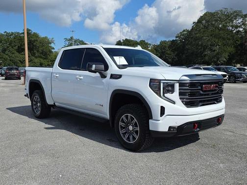 2024 GMC Sierra 1500 AT4