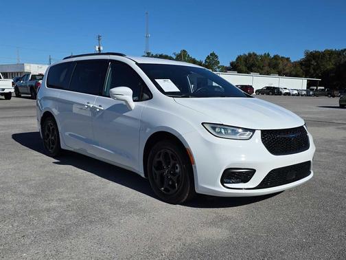 2021 Chrysler Pacifica Hybrid Limited