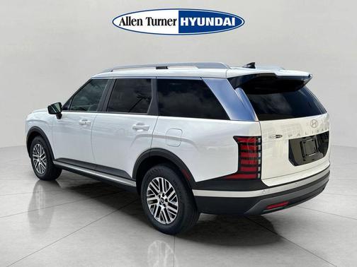 Creamy White Pearl 2026 Hyundai PALISADE SEL 7P