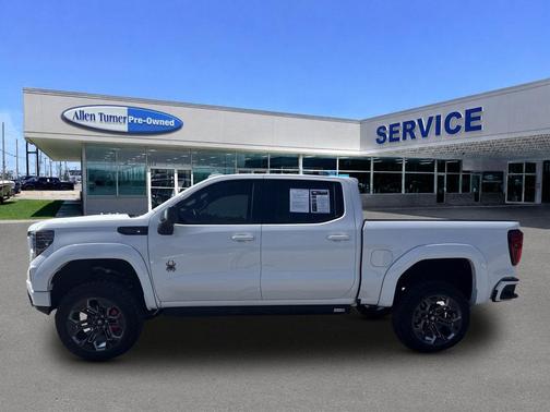 Summit White 2024 GMC Sierra 1500 AT4