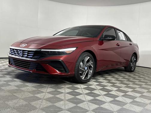 2025 Hyundai ELANTRA Sport