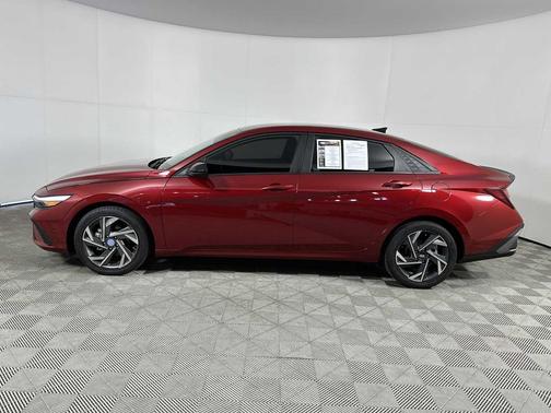 2025 Hyundai ELANTRA Sport