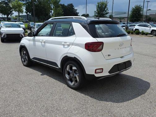 2025 Hyundai VENUE Limited