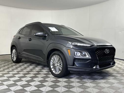 2020 Hyundai KONA SEL Plus