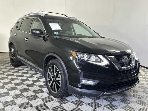 Magnetic Black Pearl 2019 Nissan Rogue SL