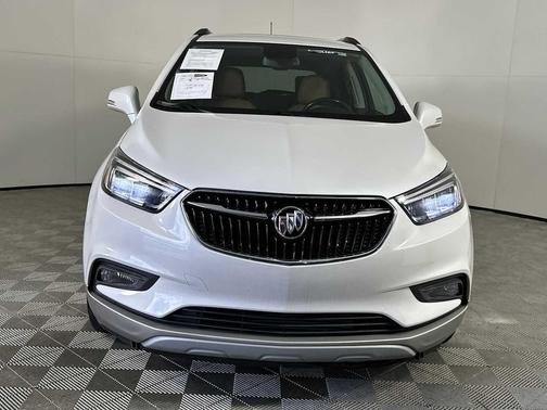 White Frost Tricoat 2019 Buick Encore Essence