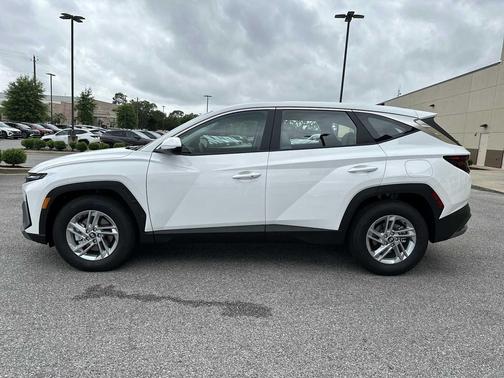 Serenity White Pearl 2026 Hyundai TUCSON SE