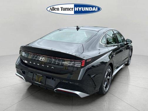 Abyss Black 2026 Hyundai SONATA SEL