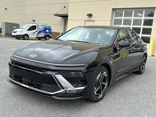 Abyss Black 2026 Hyundai SONATA SEL