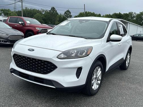Oxford White 2020 Ford Escape SE