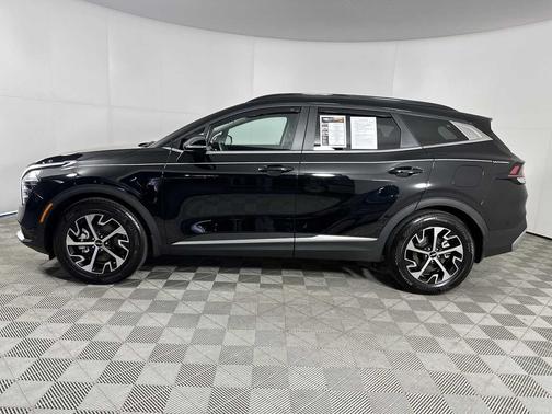 Ebony Black 2025 Kia Sportage EX