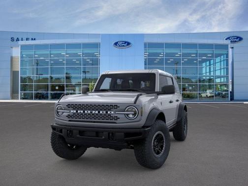 Oxford White 2026 Ford Bronco Badlands
