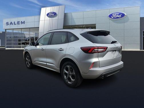 Silver Metallic 2023 Ford Escape ST-Line Select