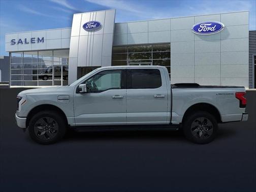 2023 Ford F-150 Lightning LARIAT
