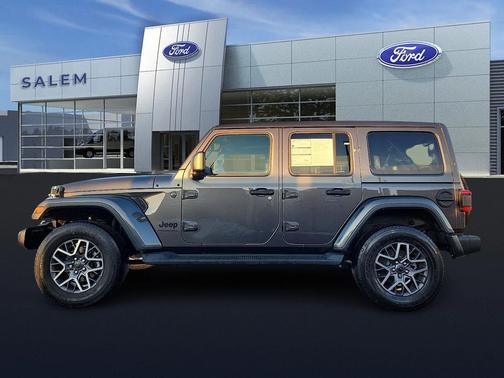 2025 Jeep Wrangler 4-Door Sahara 4x4