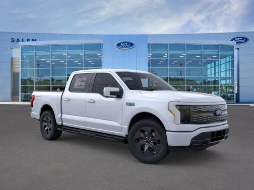 2025 Ford F-150 Lightning LARIAT