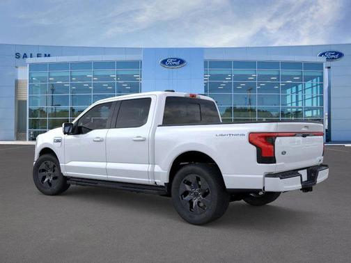 2025 Ford F-150 Lightning LARIAT
